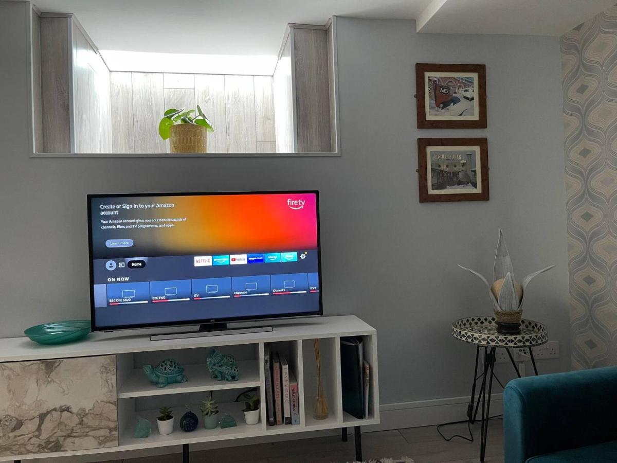 Entire 2 Bed Flat With Garden, Located Near Beach Apartment Brighton Luaran gambar
